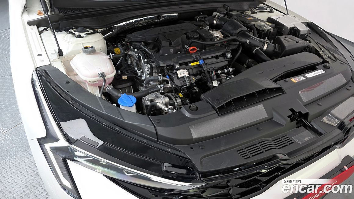 Kia K5 2025