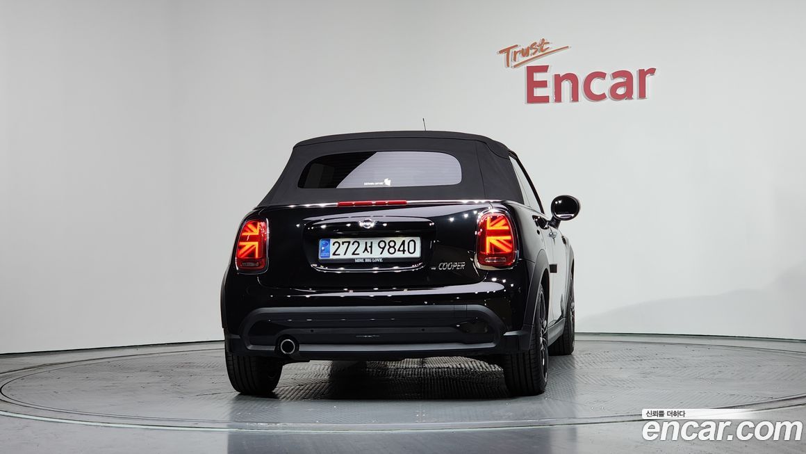 Mini Cooper Convertible 2024