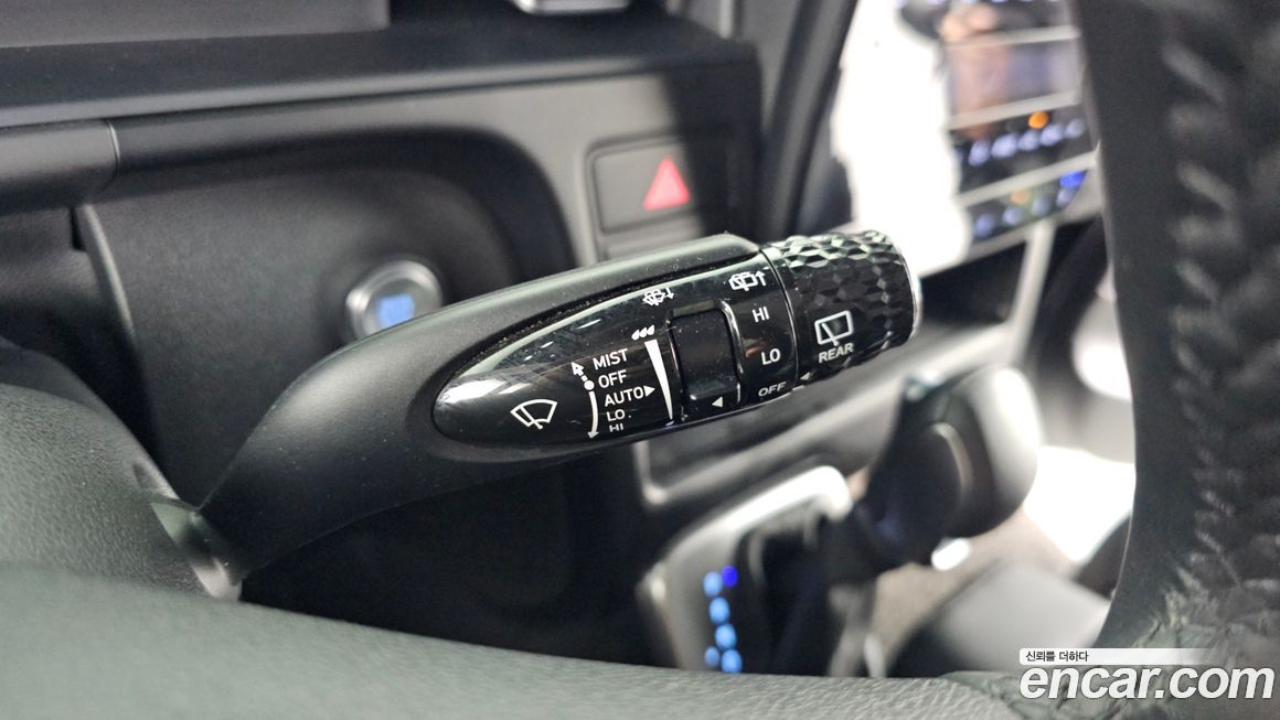 Hyundai Staria 2025