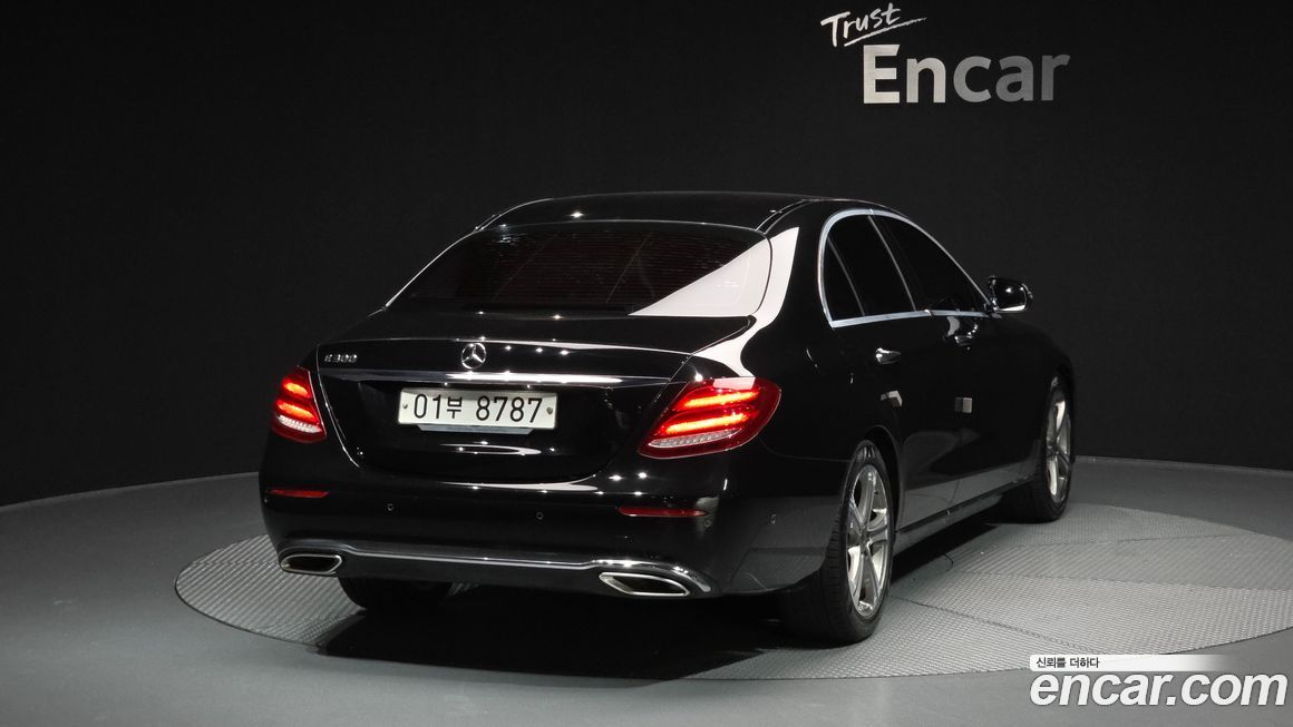 Mercedes-Benz E-Class 2018