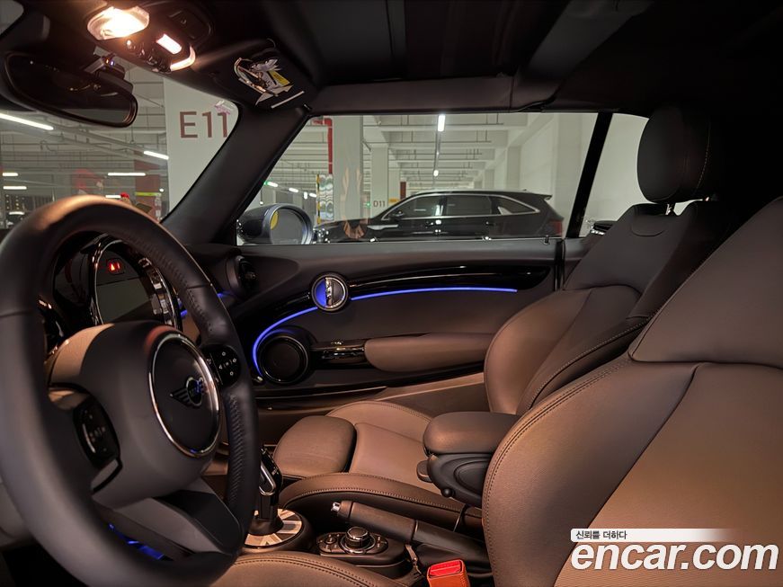 Mini Cooper Convertible 2024