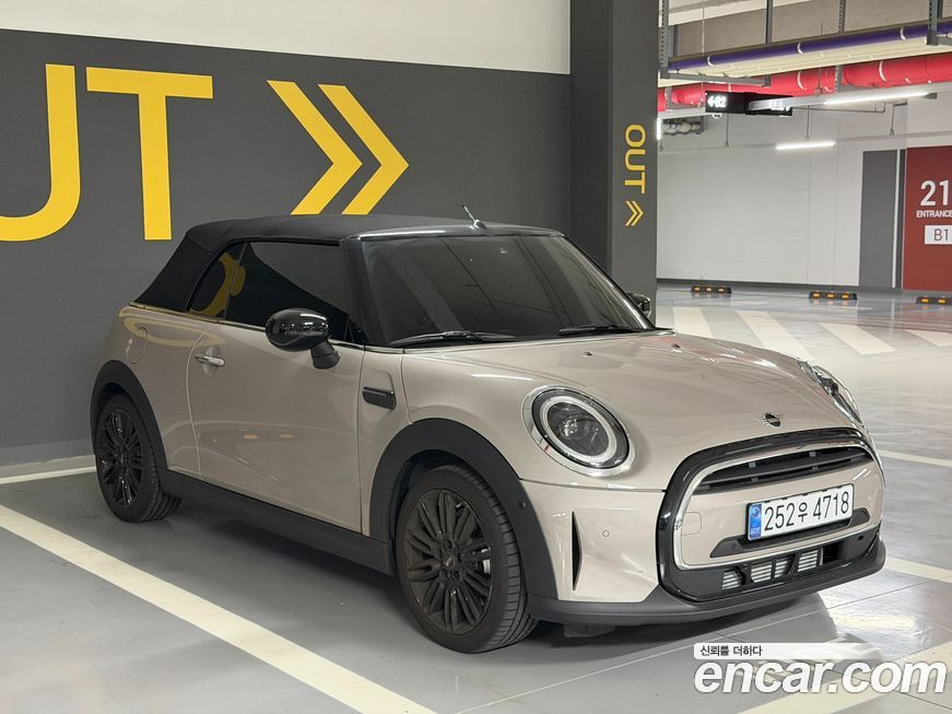 Mini Cooper Convertible 2024