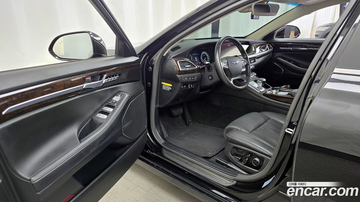 Genesis G90 2021