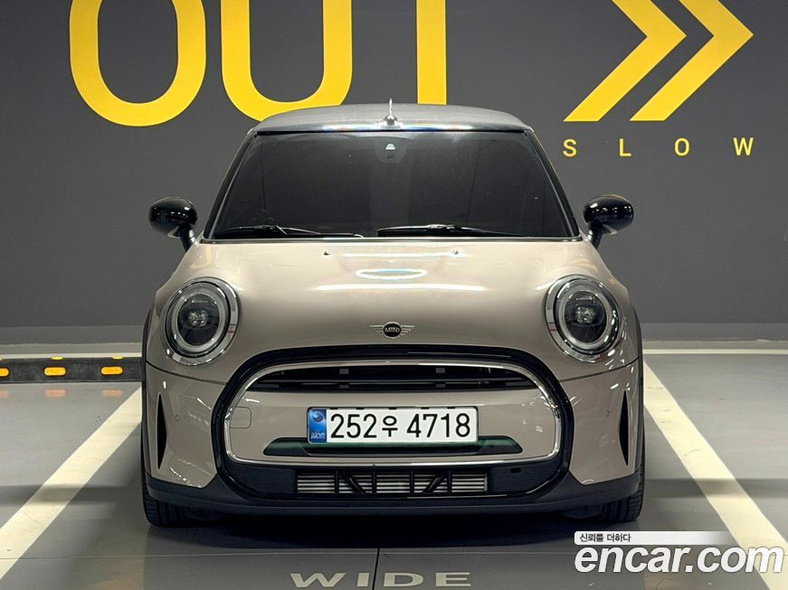 Mini Cooper Convertible 2024