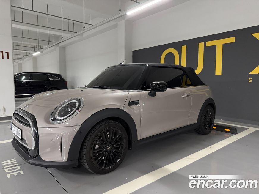Mini Cooper Convertible 2024