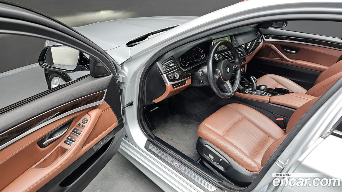 BMW 5-Series 2016