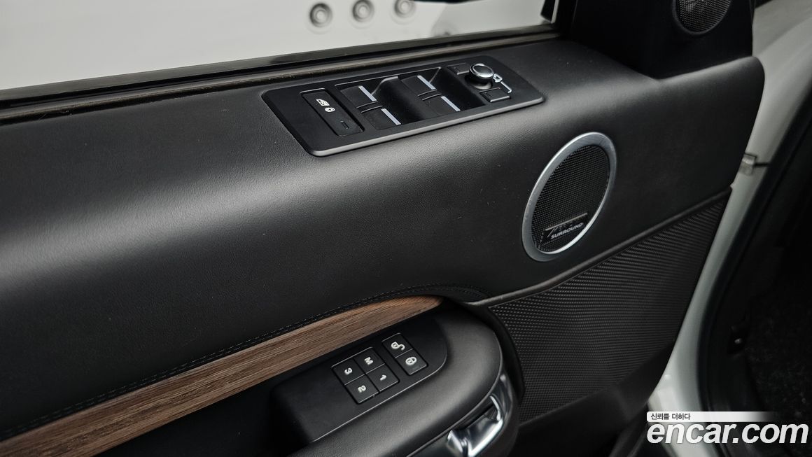 Land Rover Discovery 2018