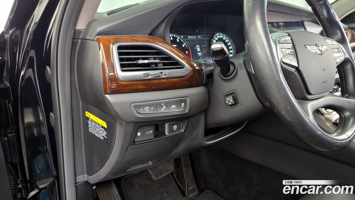 Genesis EQ900 2016