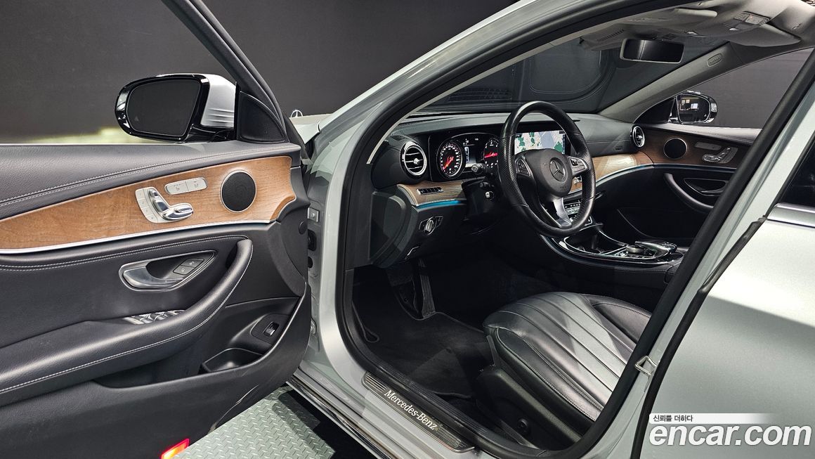 Mercedes-Benz E-Class 2017