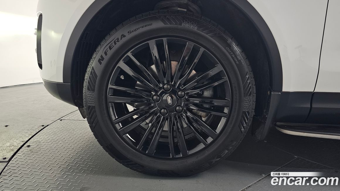 Land Rover Discovery 2018