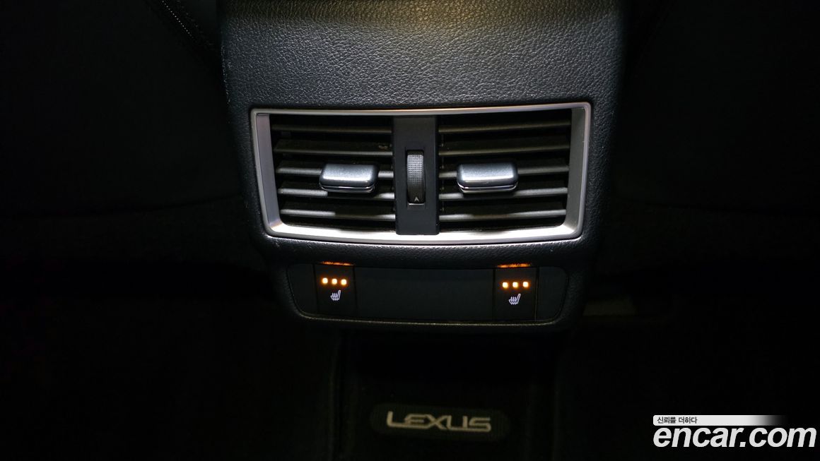 Lexus NX 2019