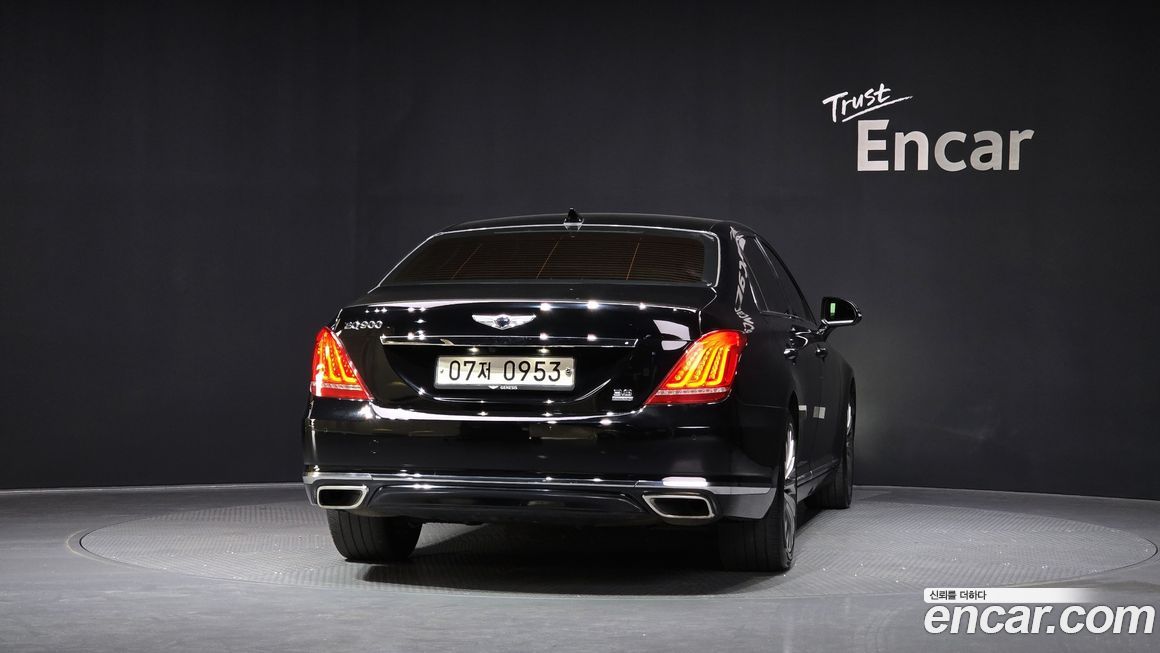 Genesis EQ900 2016