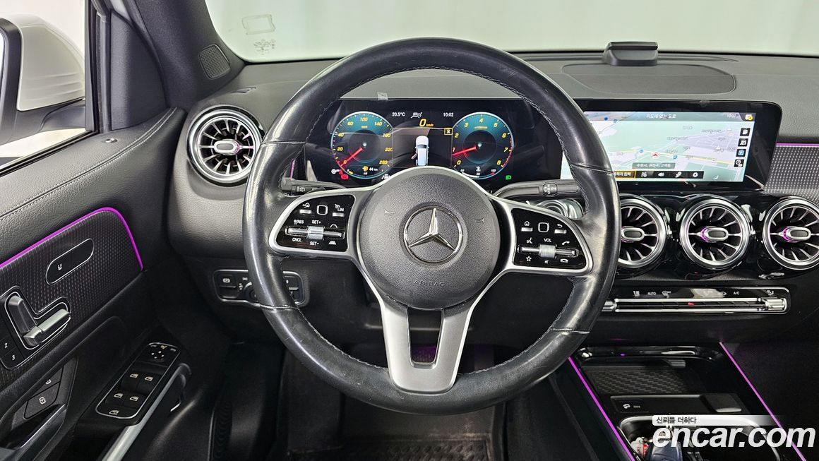 Mercedes-Benz GLB-Class 2021