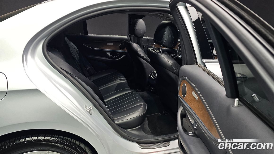 Mercedes-Benz E-Class 2017