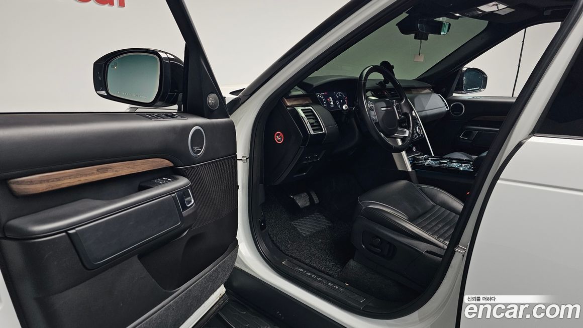 Land Rover Discovery 2018
