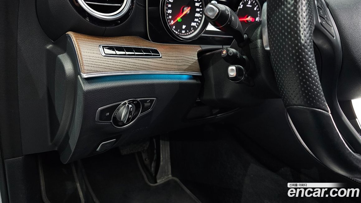 Mercedes-Benz E-Class 2017