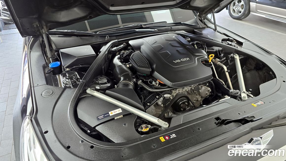 Genesis EQ900 2016