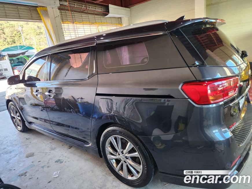 Kia Canival 2019