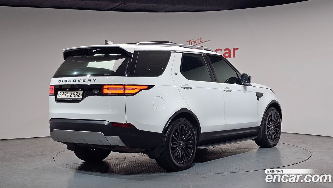 Land Rover Discovery 2018