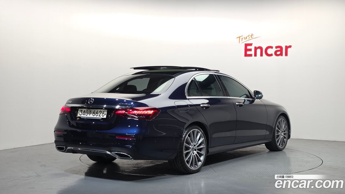 Mercedes-Benz E-Class 2021