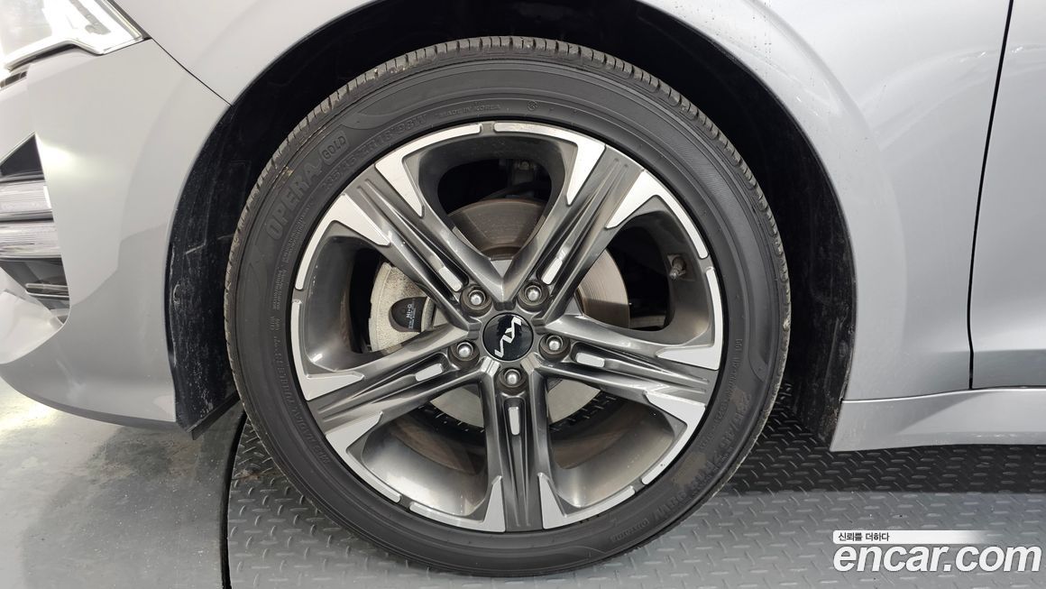 Kia K5 2023