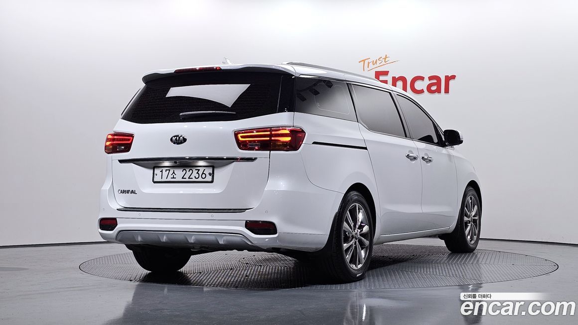 Kia Canival 2019