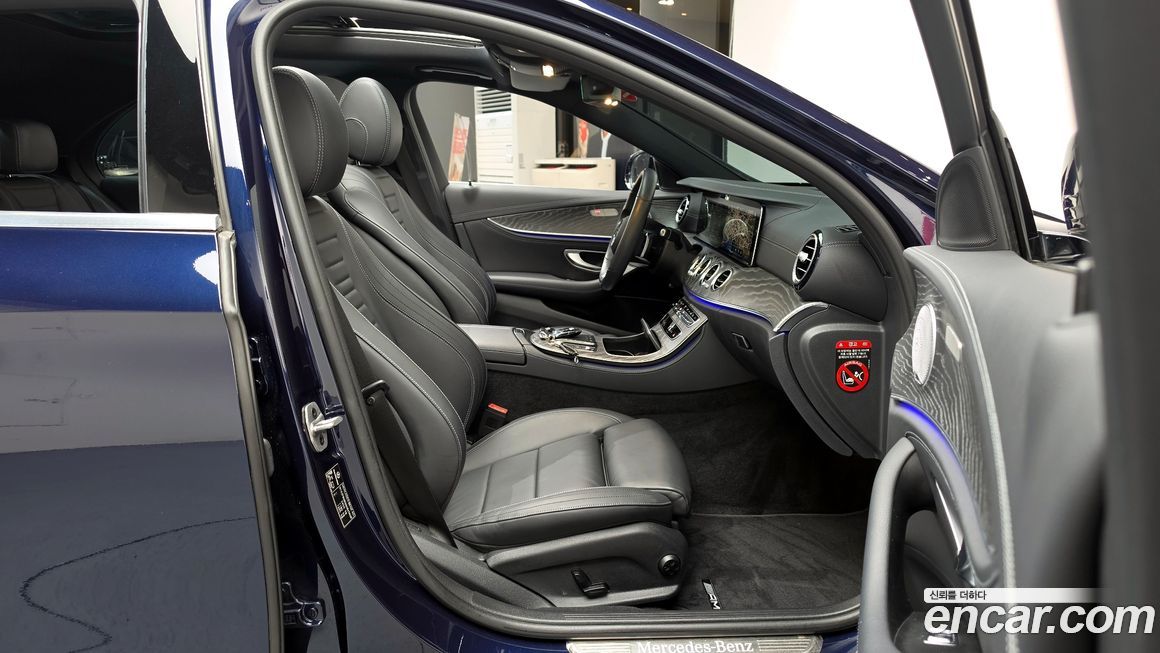 Mercedes-Benz E-Class 2021