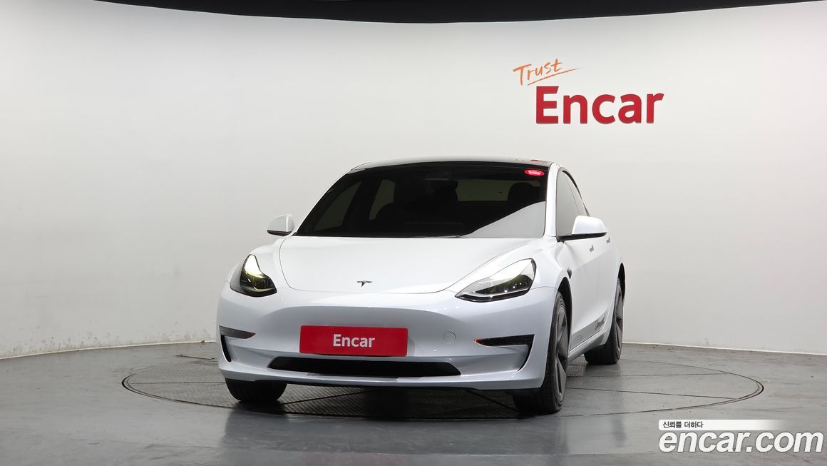Tesla Model 3 2022