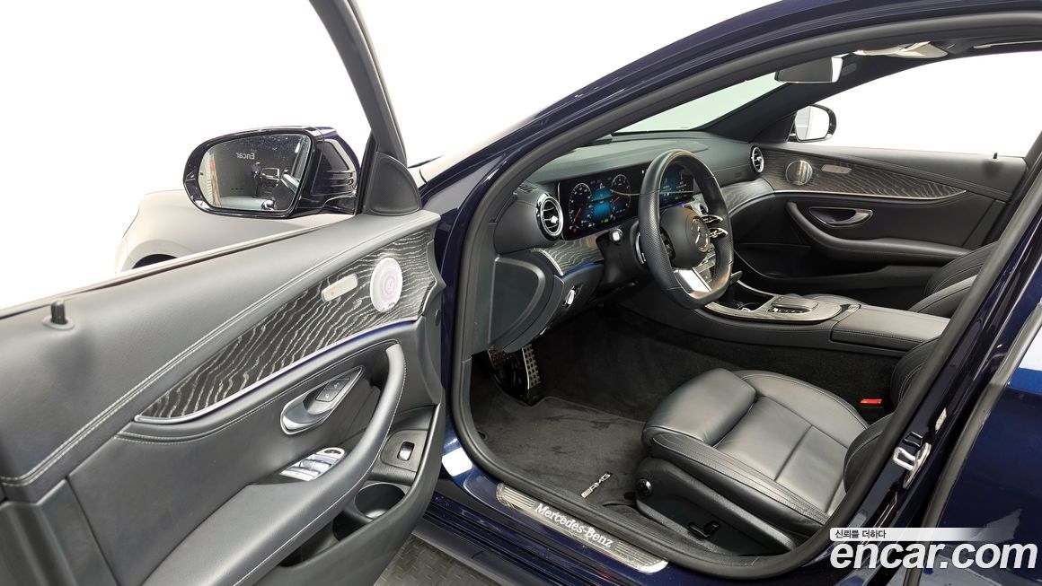 Mercedes-Benz E-Class 2021