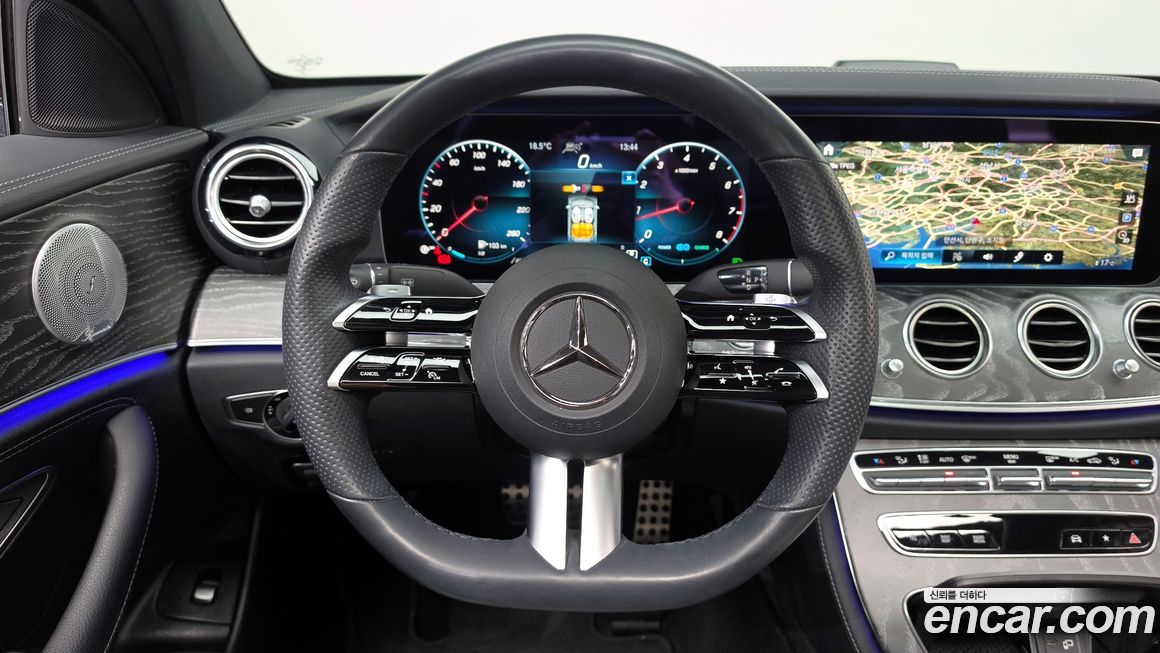 Mercedes-Benz E-Class 2021