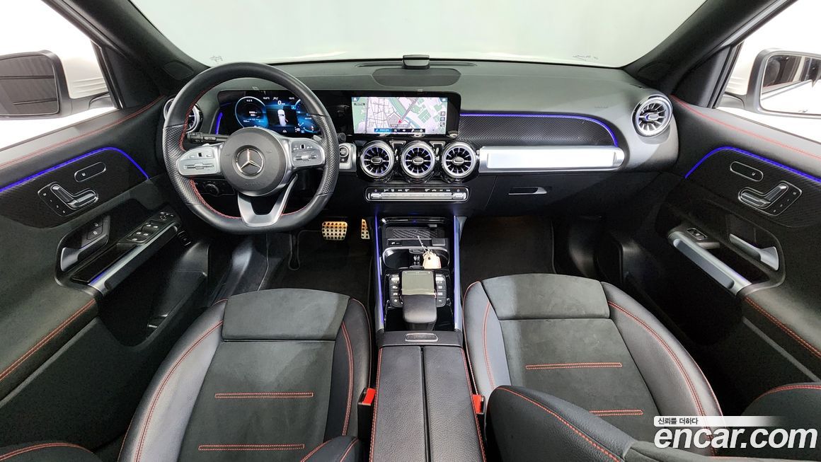 Mercedes-Benz GLB-Class 2023