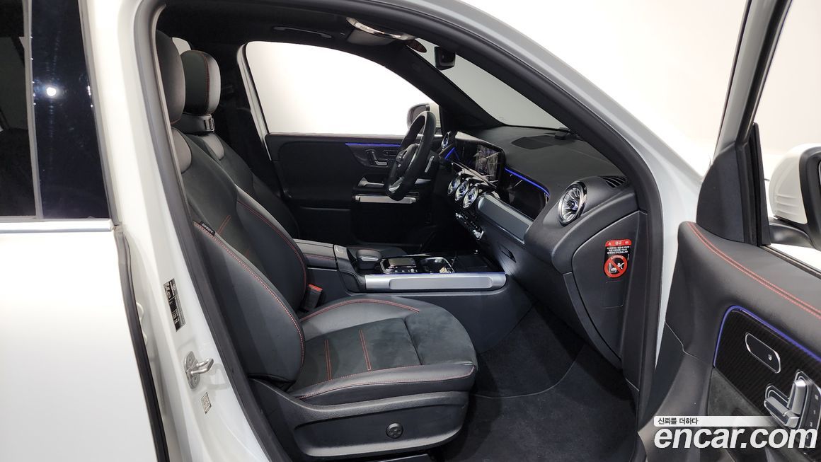 Mercedes-Benz GLB-Class 2023