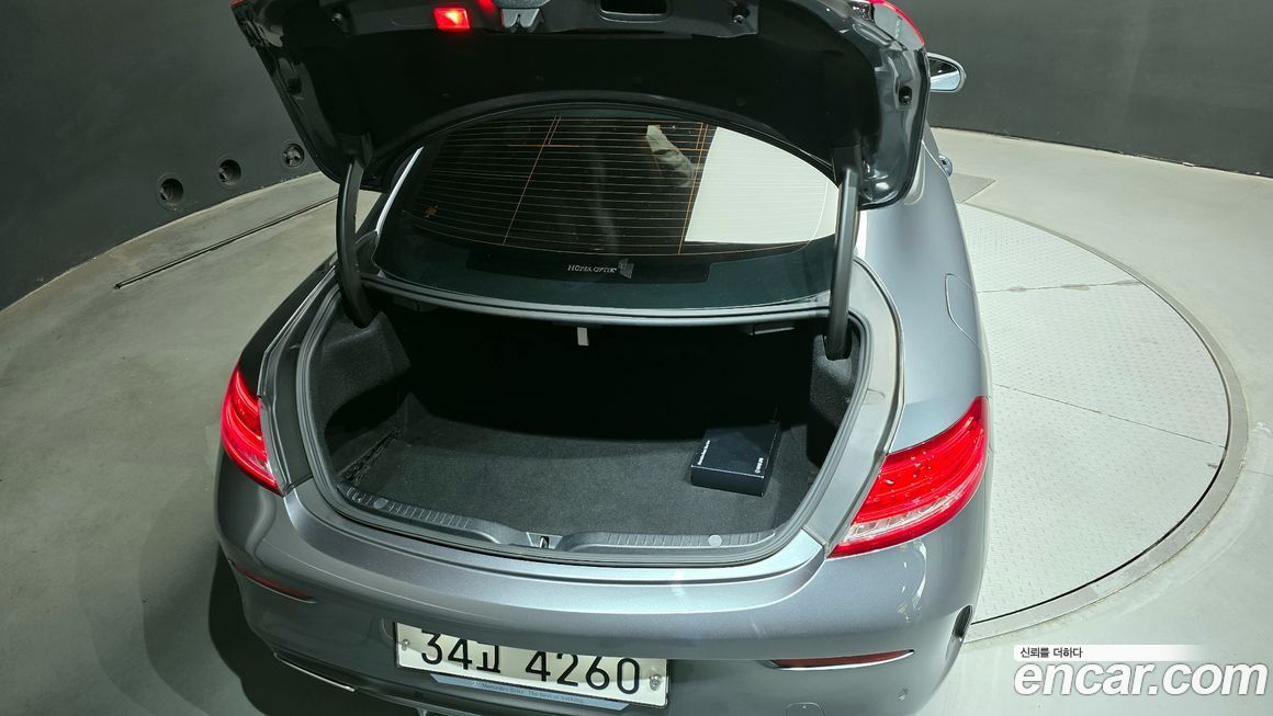Mercedes-Benz C-Class 2017