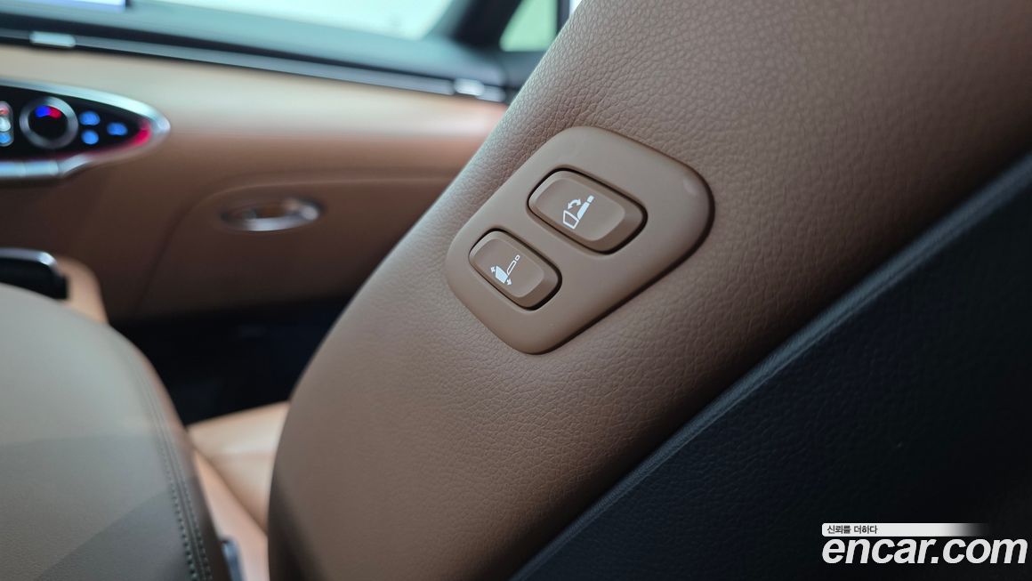 Genesis GV70 2023