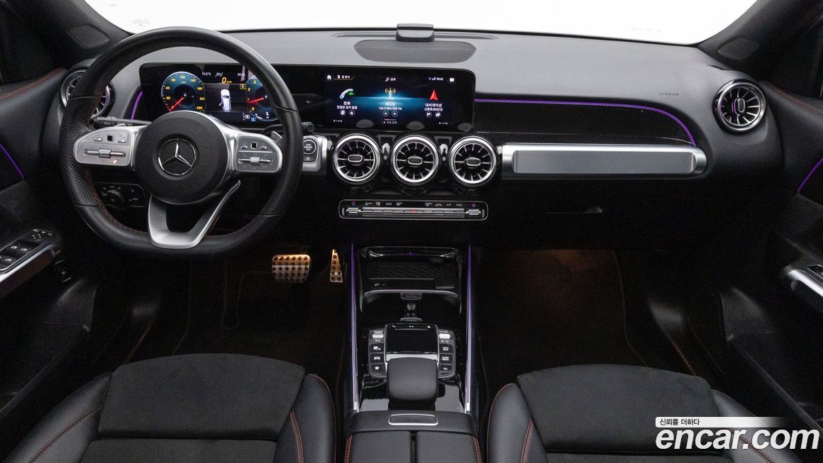 Mercedes-Benz GLB-Class 2021