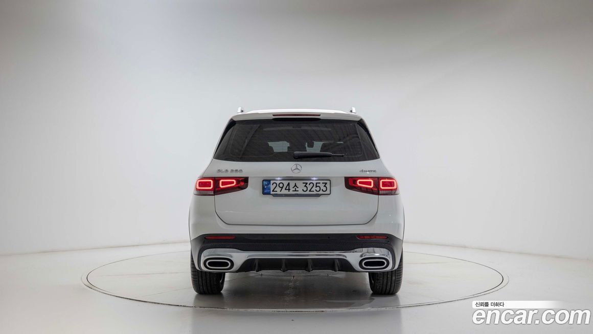 Mercedes-Benz GLB-Class 2021