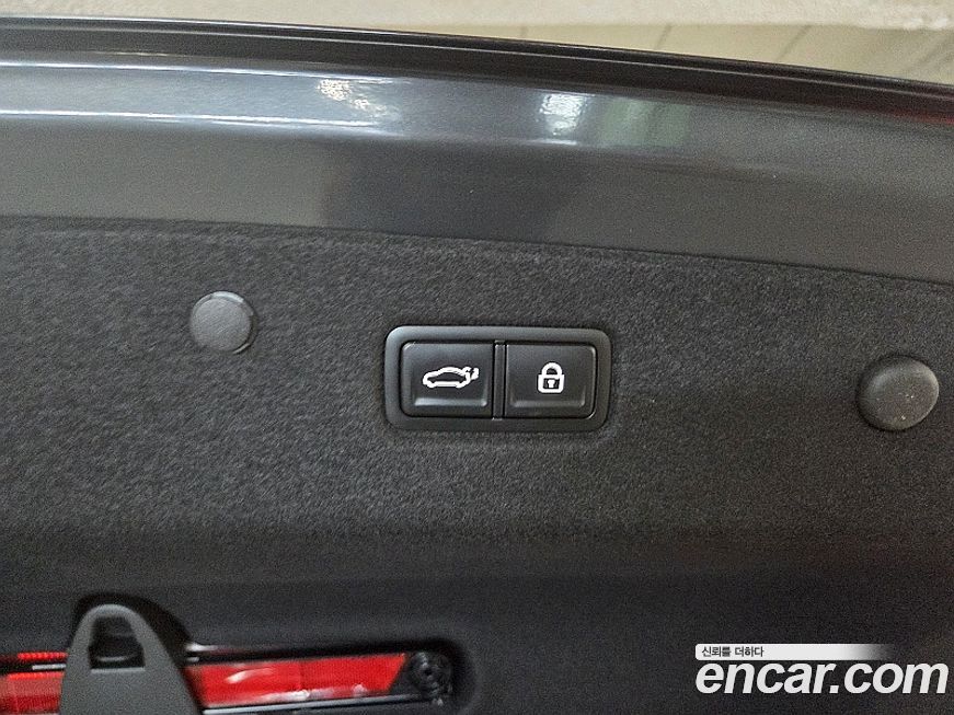 Kia K8 2025