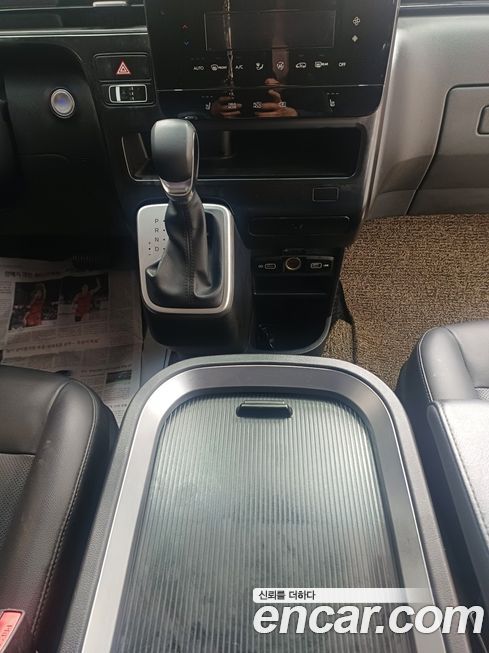 Hyundai Staria 2023
