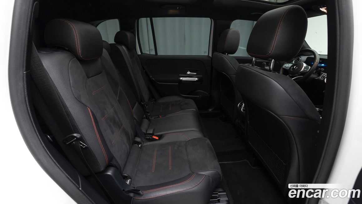 Mercedes-Benz GLB-Class 2021