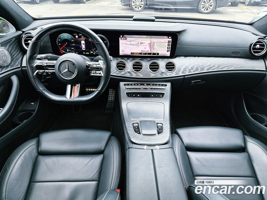 Mercedes-Benz E-Class 2021