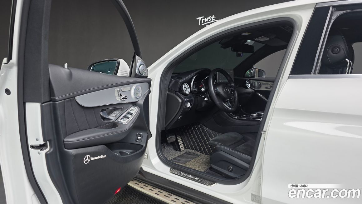 Mercedes-Benz GLC-Class 2019