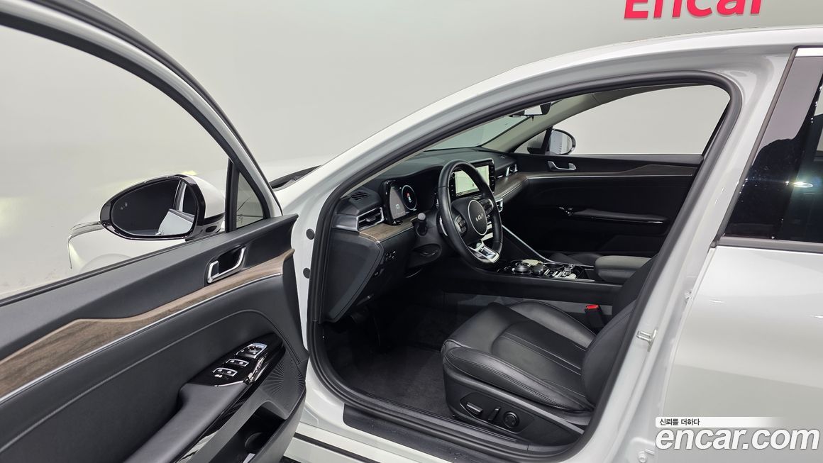 Kia K5 2023