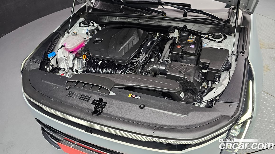 Kia K8 2025