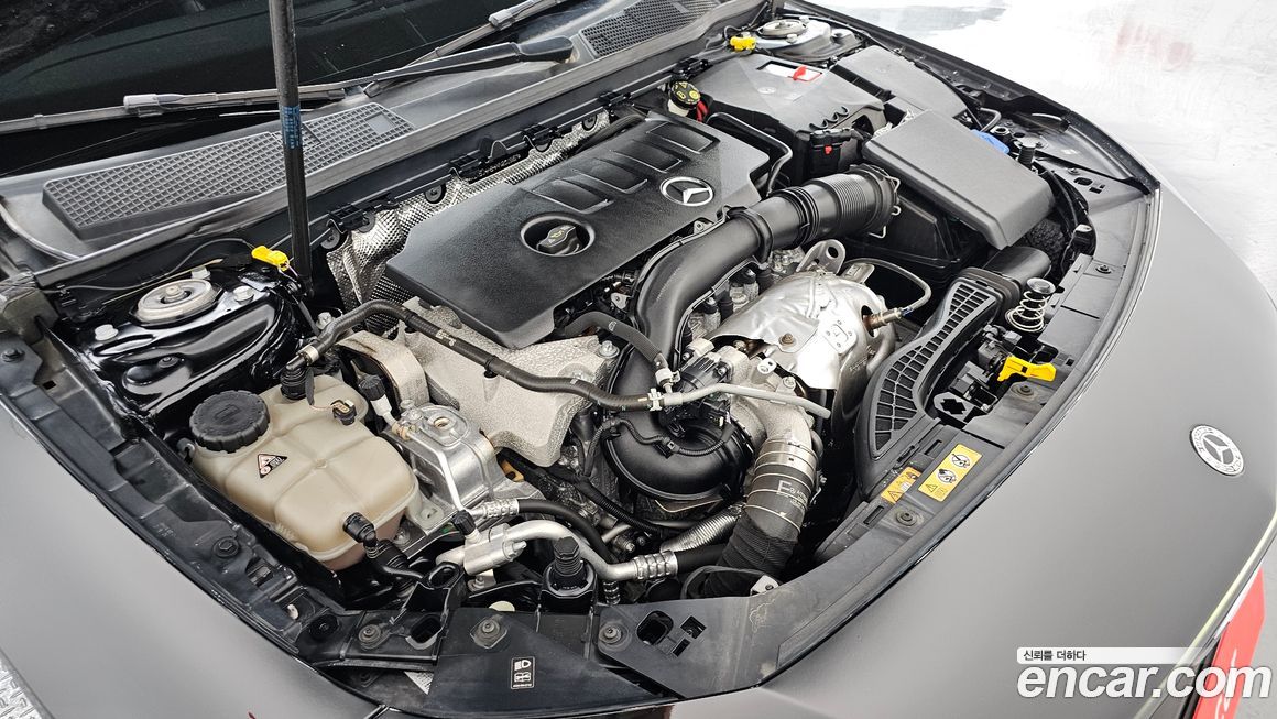 Mercedes-Benz CLA-Class 2021