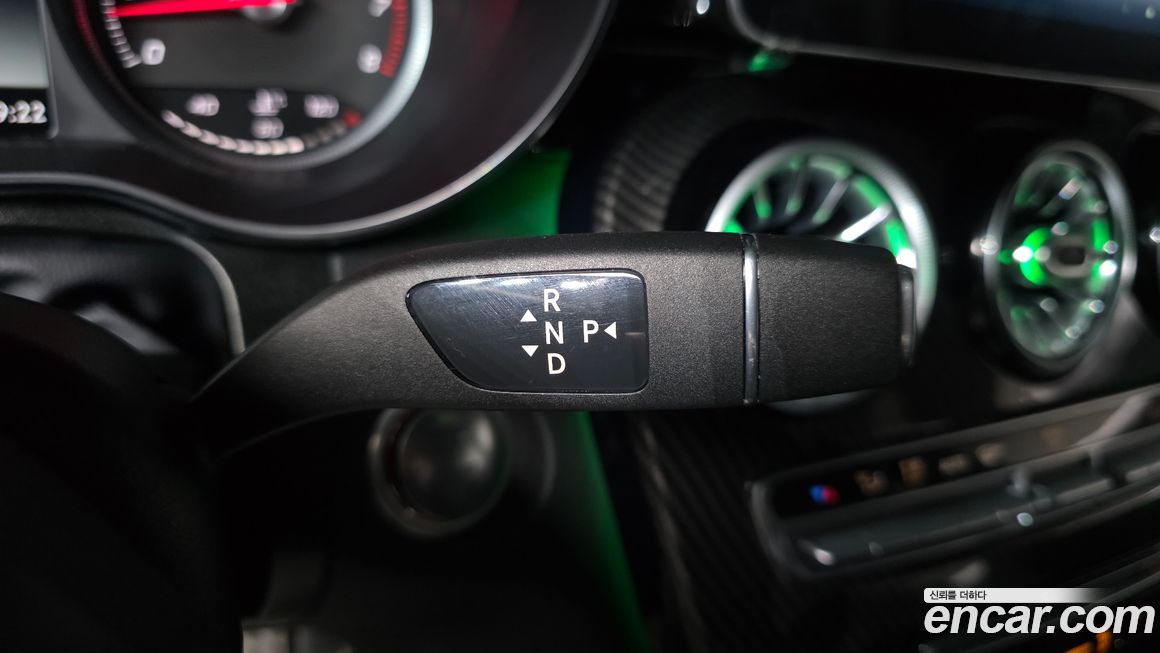 Mercedes-Benz GLC-Class 2019