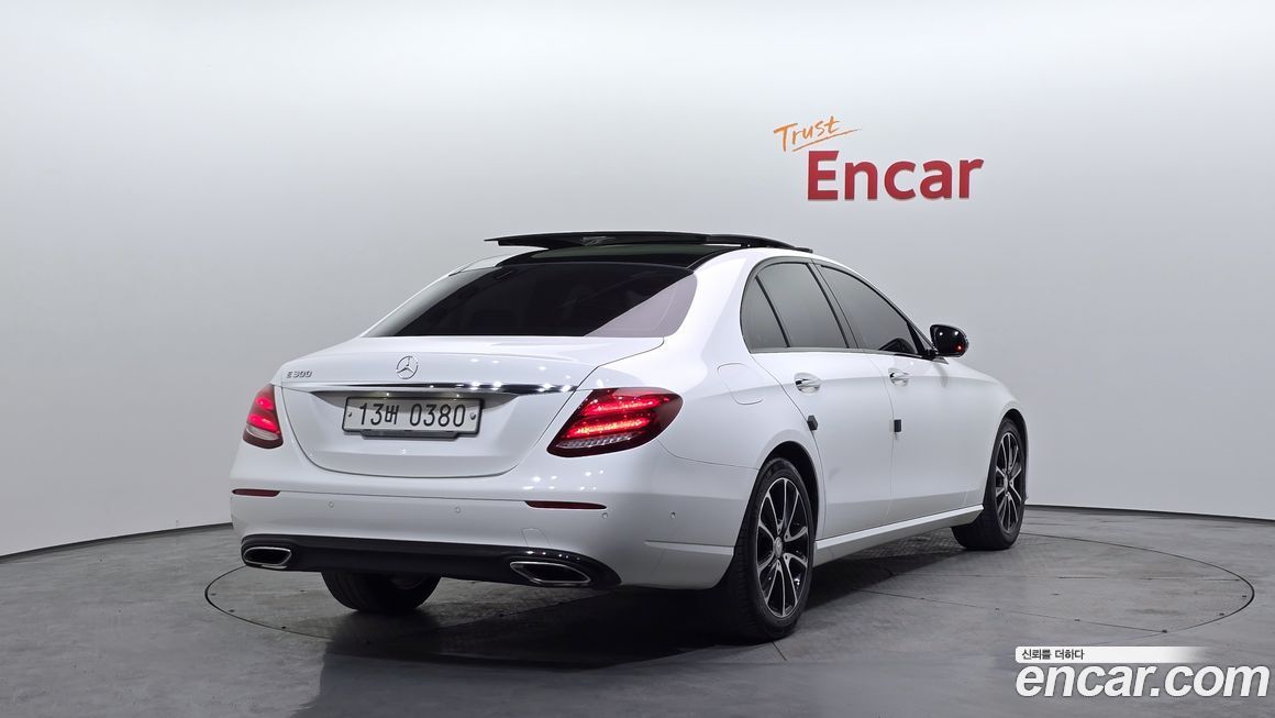 Mercedes-Benz E-Class 2017