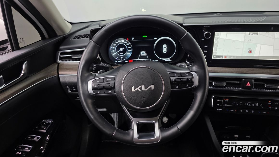 Kia K5 2023
