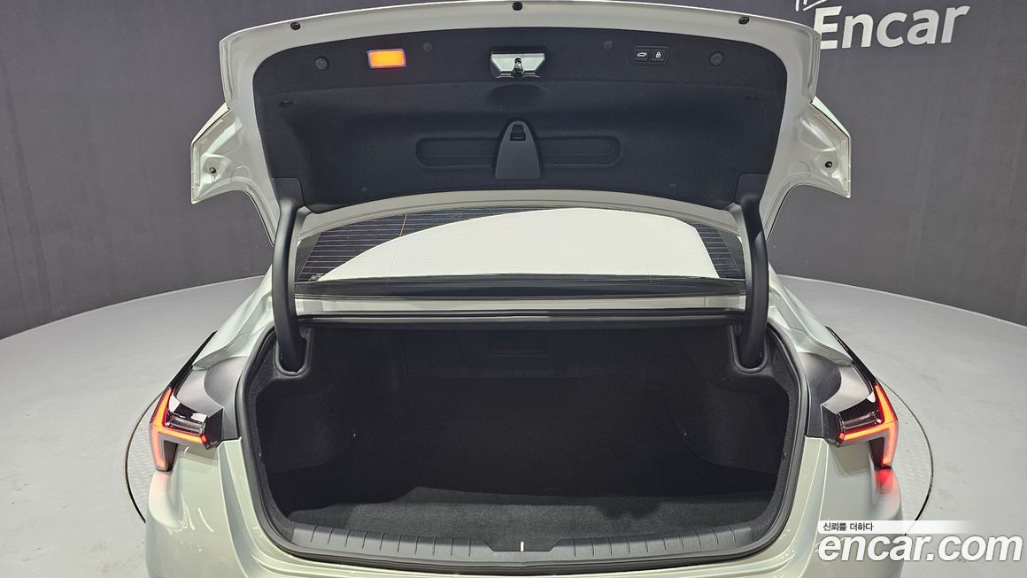 Kia K8 2025
