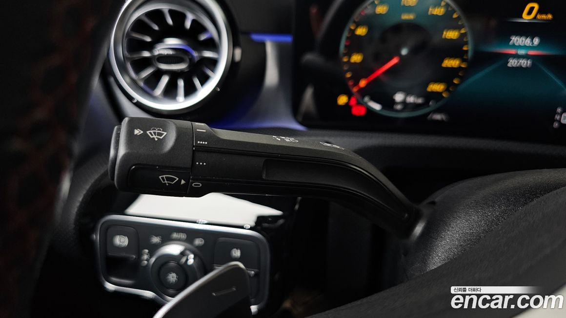 Mercedes-Benz CLA-Class 2021