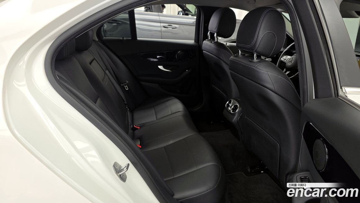 Mercedes-Benz C-Class 2020
